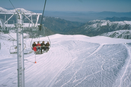 Wide open pistes and empty lifts at La Parva