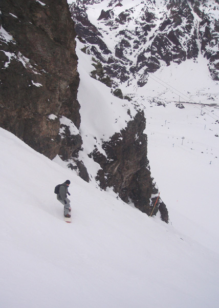 The Garganta couloir at Portillo.