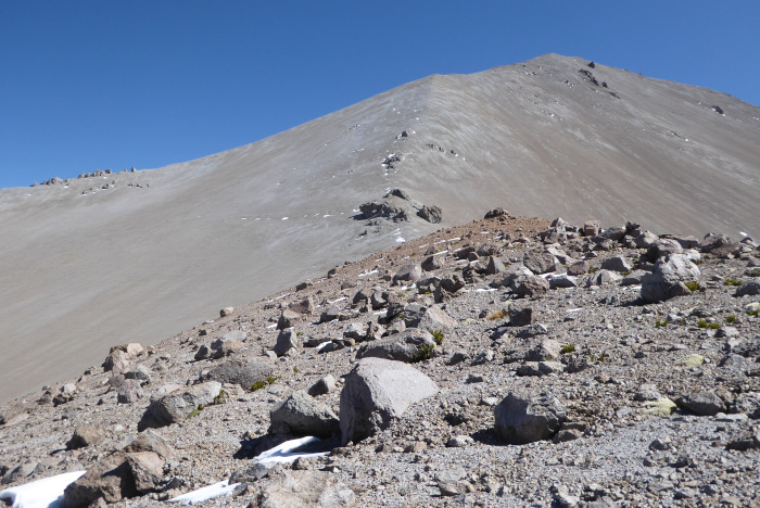 The summit of Larancagua form just above 5000m altitude. 